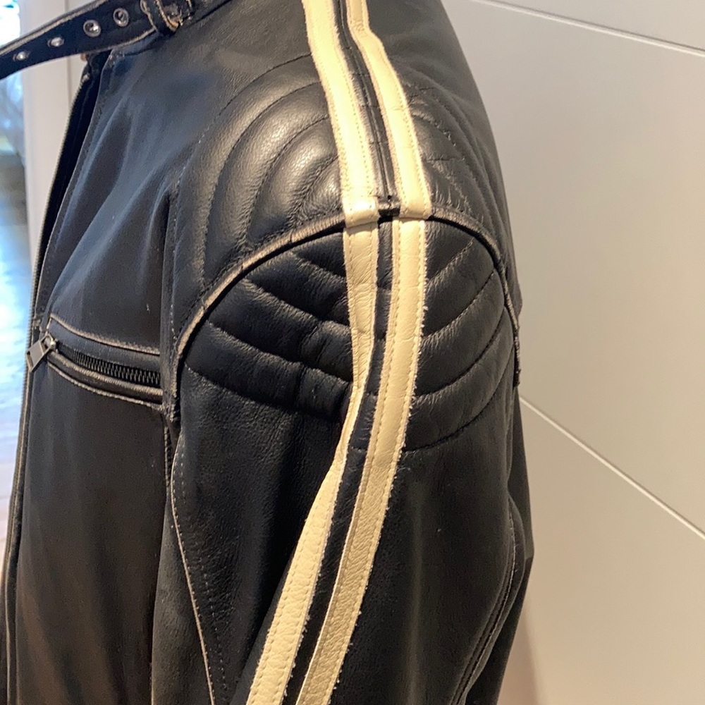 Leather motorcycle jacket - Picture 2 of 10